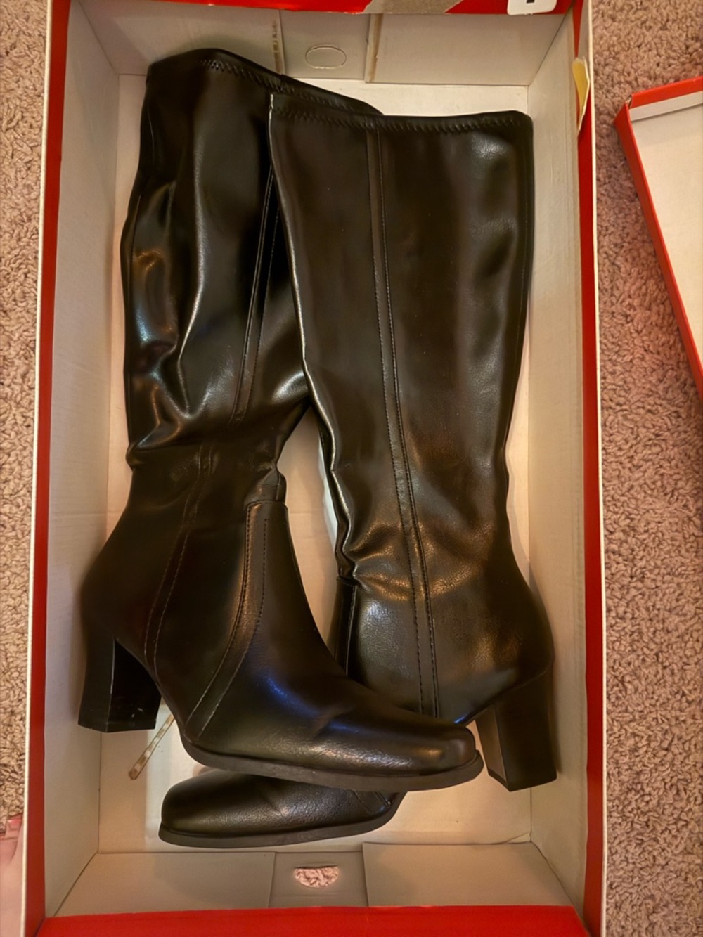 Black Knee-High Women's Heeled Boots size 5